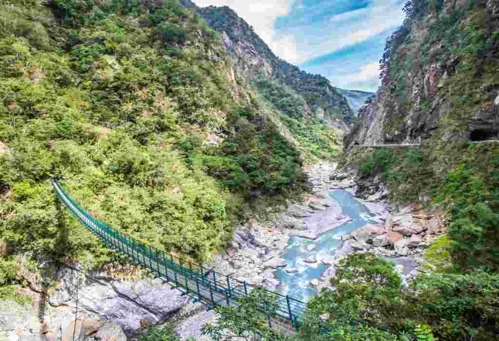 Taroko Gorge - named after the Truku or Taroko aboriginal tribe, is one of Taiwan's premier scenic attractions.