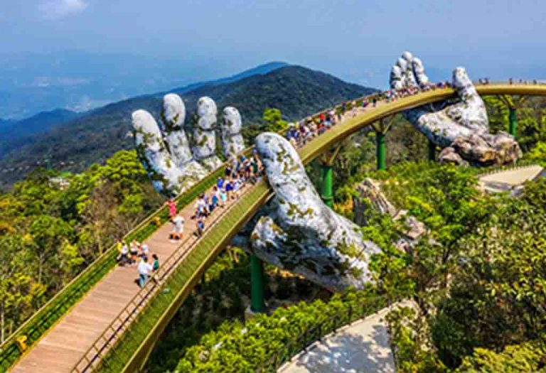 Bana Hills - A hill station and resort located in the Trường Sơn Mountains west of the city of Da Nang, in central Vietnam. 