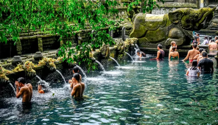 Tirta Empul Temple-Bali-Itinerary-Img