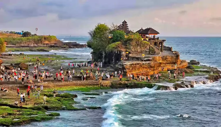 Tanah Lot Temple-Bali Tour Package-7 Days 6 Nights